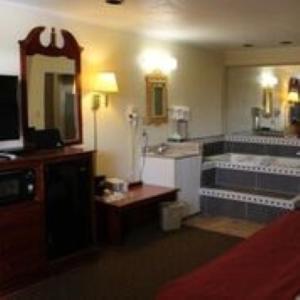 Lake View Inn & Suites Killen エクステリア 写真